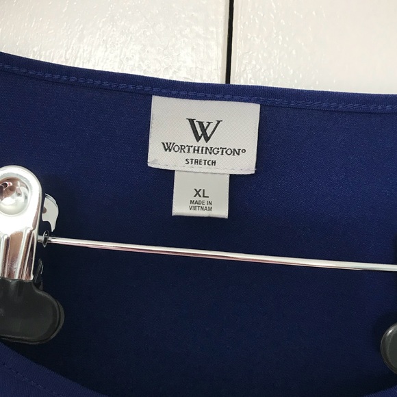 Blue top - Picture 3 of 8